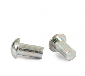 Plný nýt DIN 660